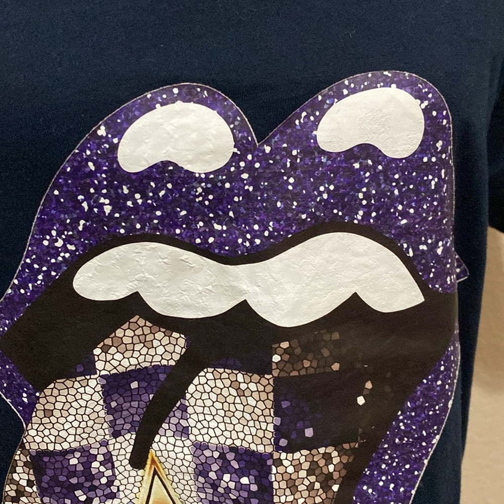 Rock Out V Neck Tee - Picture 2 of 2